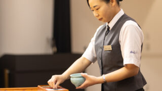 セレモニースタッフ