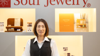 販売店舗スタッフ